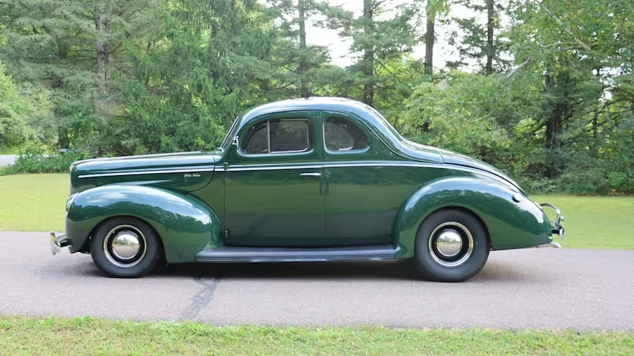 1940 Ford Standard & Deluxe & Super Deluxe - Image 2 of 26
