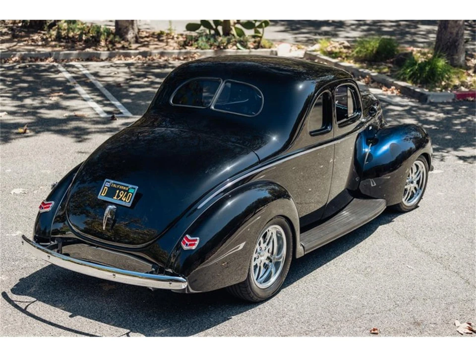 1940 Ford Standard & Deluxe & Super Deluxe - Image 2 of 31