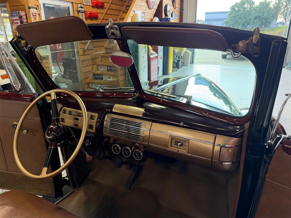 1940 Ford Standard & Deluxe & Super Deluxe - Image 15 of 23