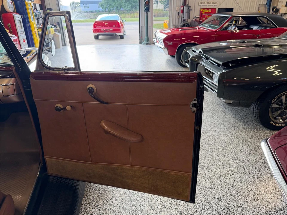 1940 Ford Standard & Deluxe & Super Deluxe - Image 18 of 23