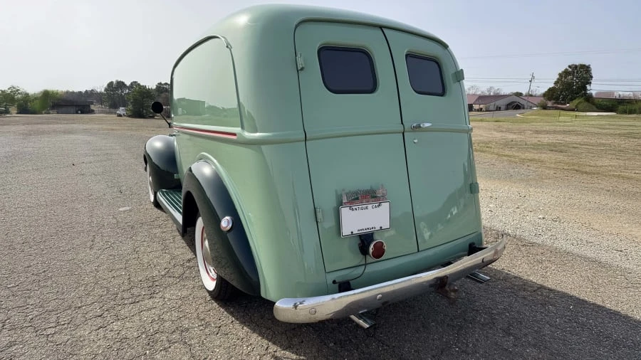 1940 Ford Standard & Deluxe & Super Deluxe - Image 5 of 20