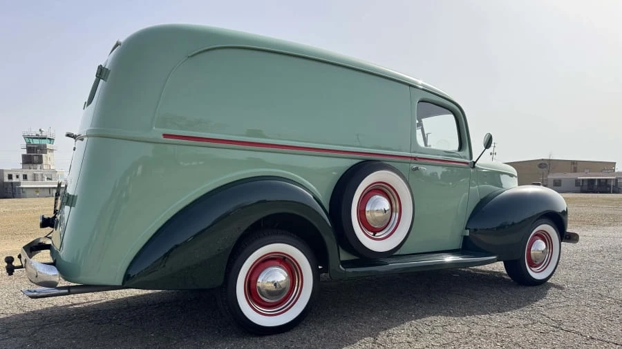 1940 Ford Standard & Deluxe & Super Deluxe - Image 14 of 20
