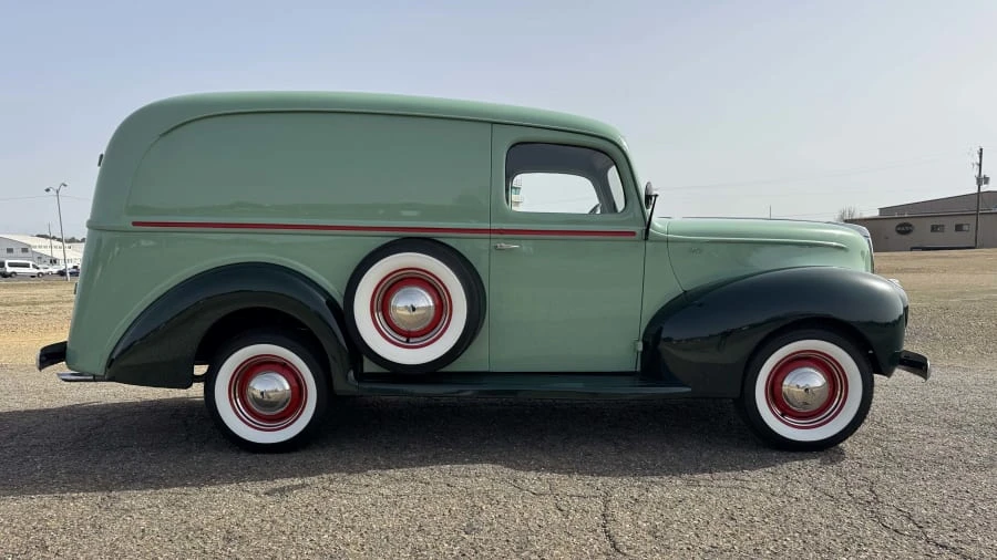 1940 Ford Standard & Deluxe & Super Deluxe - Image 2 of 20
