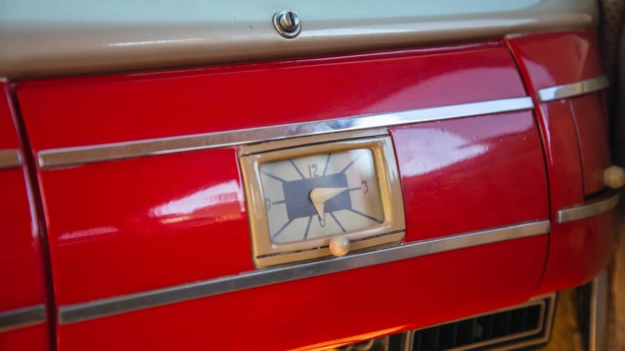 1940 Ford Standard & Deluxe & Super Deluxe - Image 9 of 12