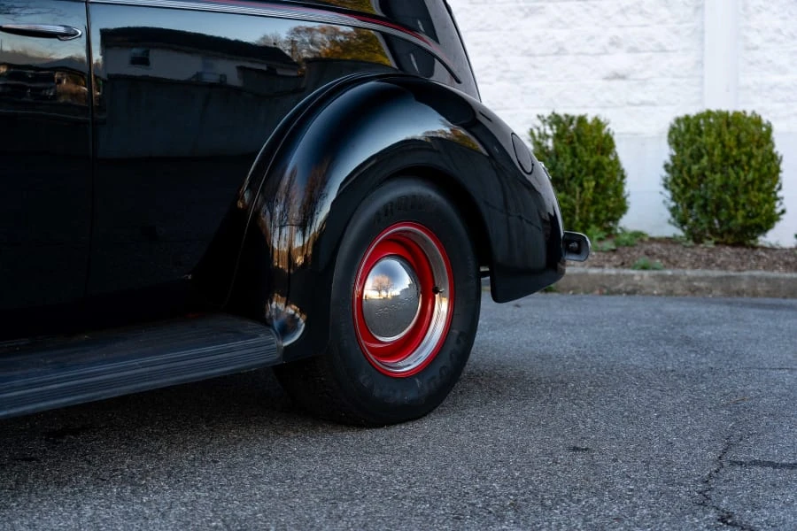 1940 Ford Standard & Deluxe & Super Deluxe - Image 11 of 25