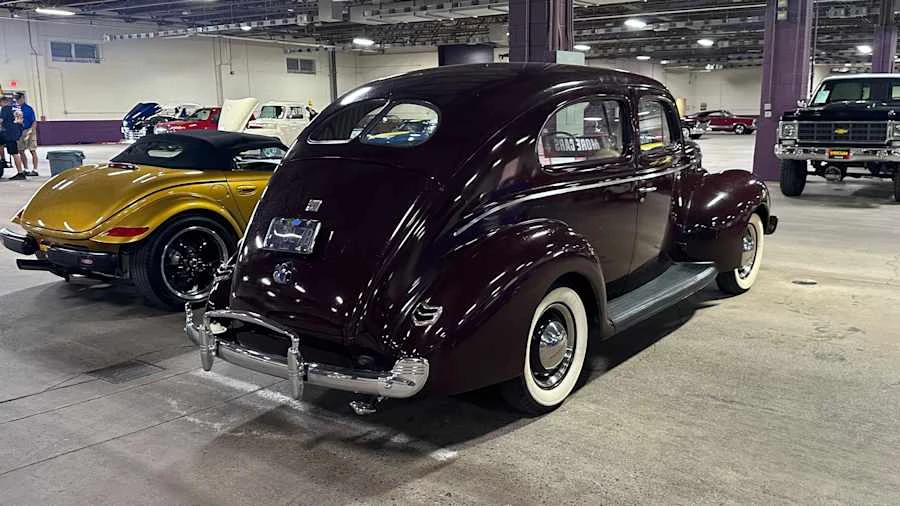 1940 Ford Standard & Deluxe & Super Deluxe - Image 7 of 17