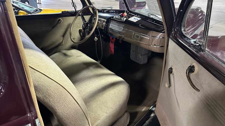 1940 Ford Standard & Deluxe & Super Deluxe - Image 11 of 17