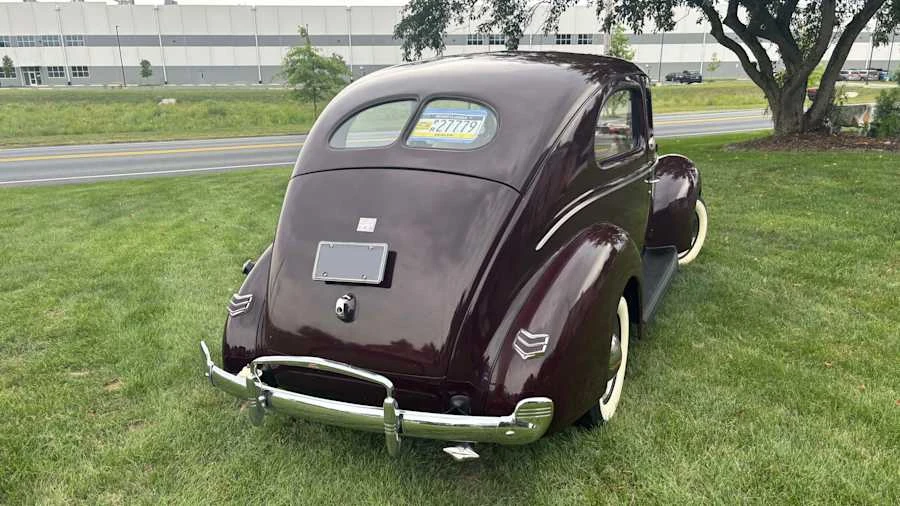 1940 Ford Standard & Deluxe & Super Deluxe - Image 3 of 17