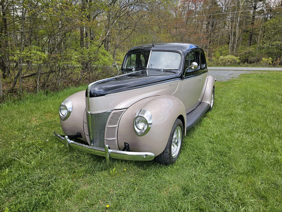 1940 Ford Standard & Deluxe & Super Deluxe - Image 2 of 31