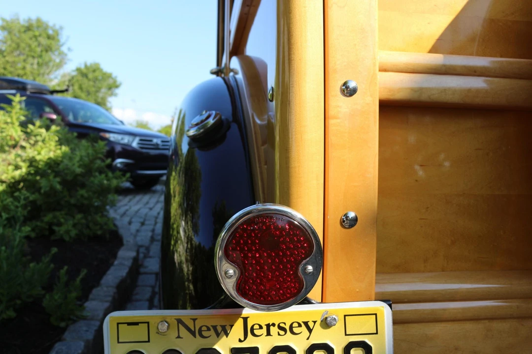 1940 Ford Standard & Deluxe & Super Deluxe - Image 14 of 31