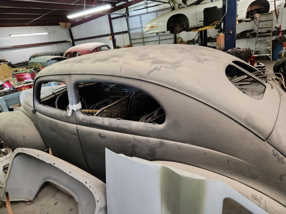 1940 Ford Standard & Deluxe & Super Deluxe - Image 5 of 18