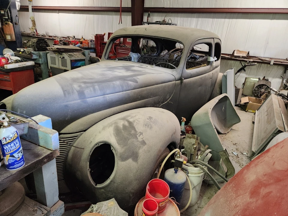 1940 Ford Standard & Deluxe & Super Deluxe - Image 11 of 18