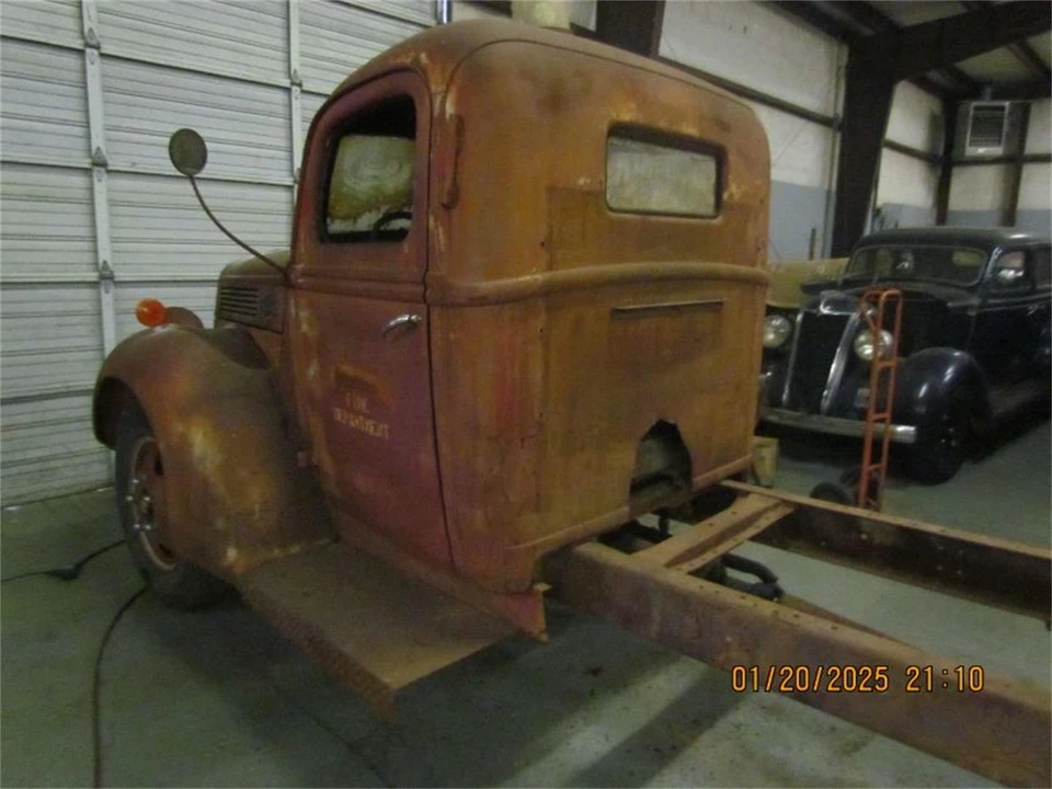 1940 Ford Standard & Deluxe & Super Deluxe - Image 10 of 12