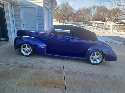 1940 Ford Deluxe Convertible