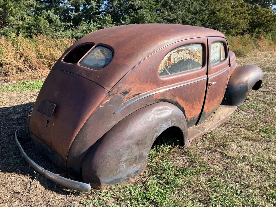 1940 Ford Standard & Deluxe & Super Deluxe - Image 5 of 13