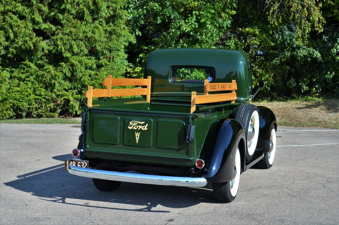 1940 Ford Pickup (1940-1947) - Image 15 of 31