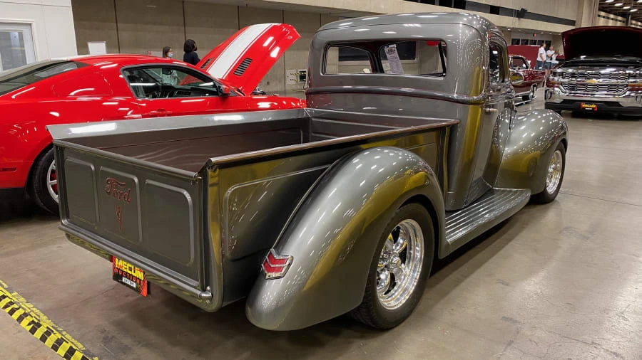 1940 Ford Pickup (1940-1947) - Image 9 of 11
