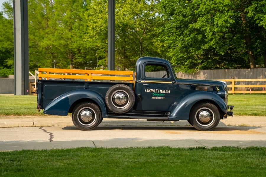 1940 Ford Pickup (1940-1947) - Image 2 of 18