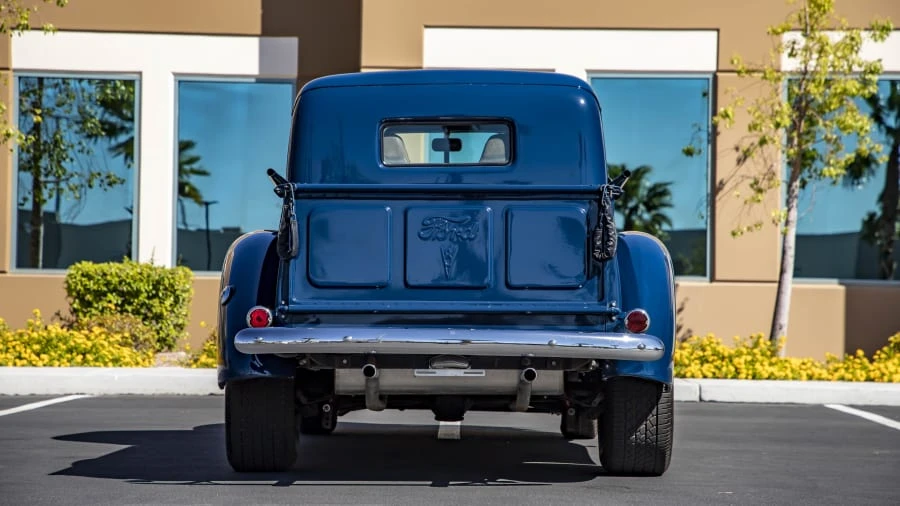 1940 Ford Pickup (1940-1947) - Image 16 of 17