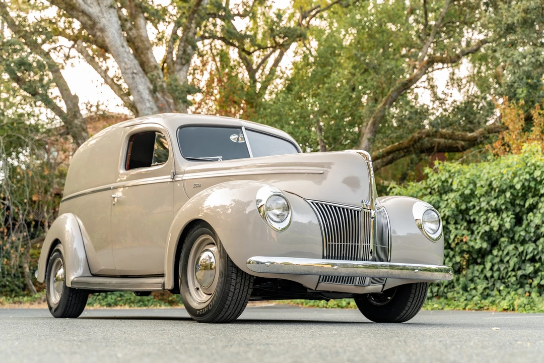 1940 Ford Standard & Deluxe & Super Deluxe - Image 9 of 31