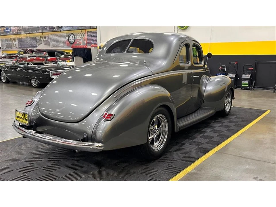 1940 Ford Standard & Deluxe & Super Deluxe - Image 3 of 9
