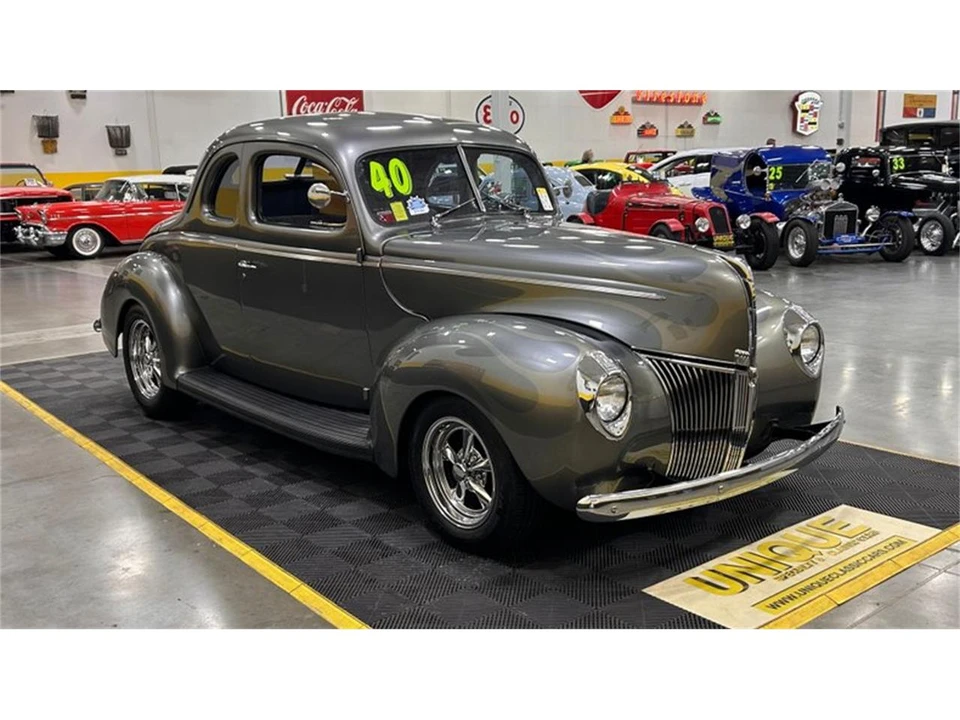 1940 Ford Standard & Deluxe & Super Deluxe - Image 2 of 9