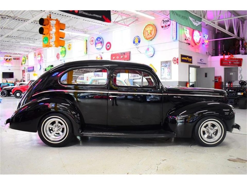 1940 Ford Standard & Deluxe & Super Deluxe - Image 4 of 31