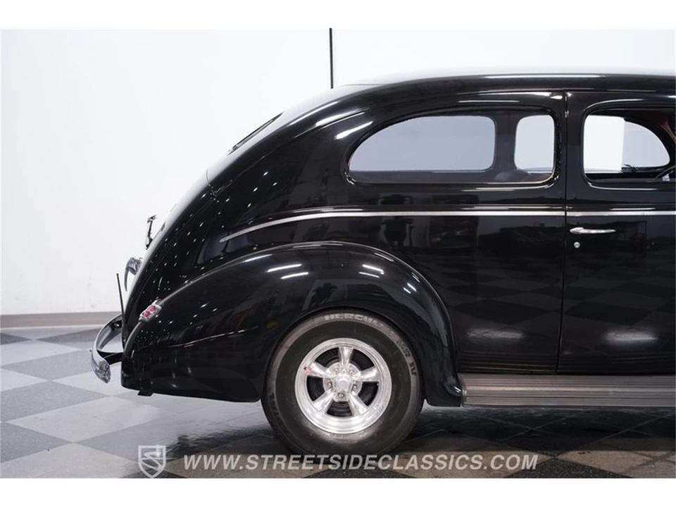 1940 Ford Standard & Deluxe & Super Deluxe - Image 23 of 31