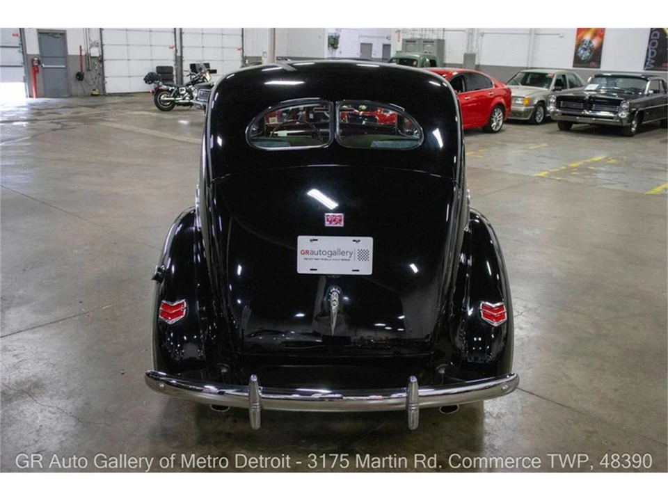 1940 Ford Standard & Deluxe & Super Deluxe - Image 5 of 31