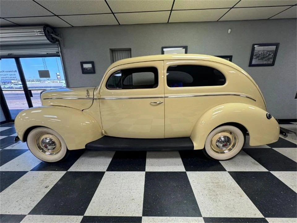 1940 Ford Standard & Deluxe & Super Deluxe - Image 2 of 6