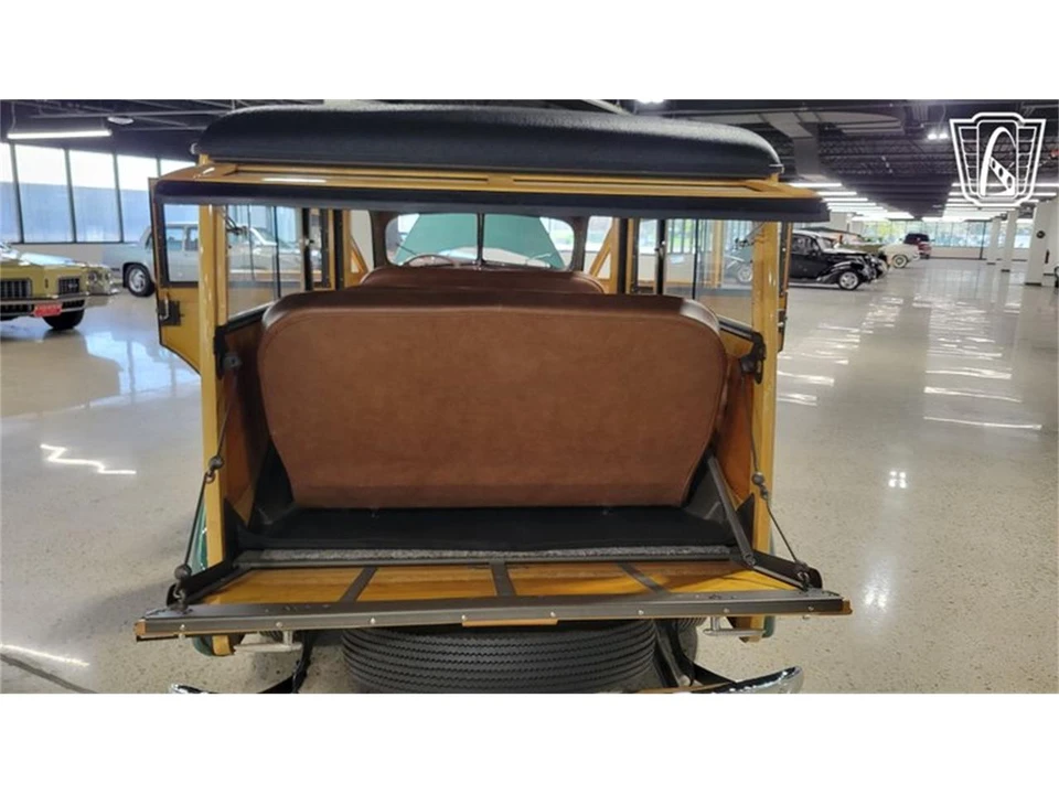 1940 Ford Standard & Deluxe & Super Deluxe - Image 17 of 31