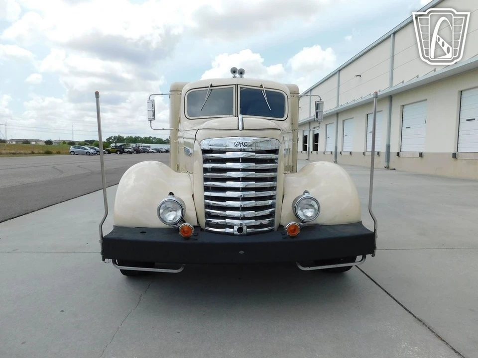 1940 GMC C-Series - Image 4 of 21