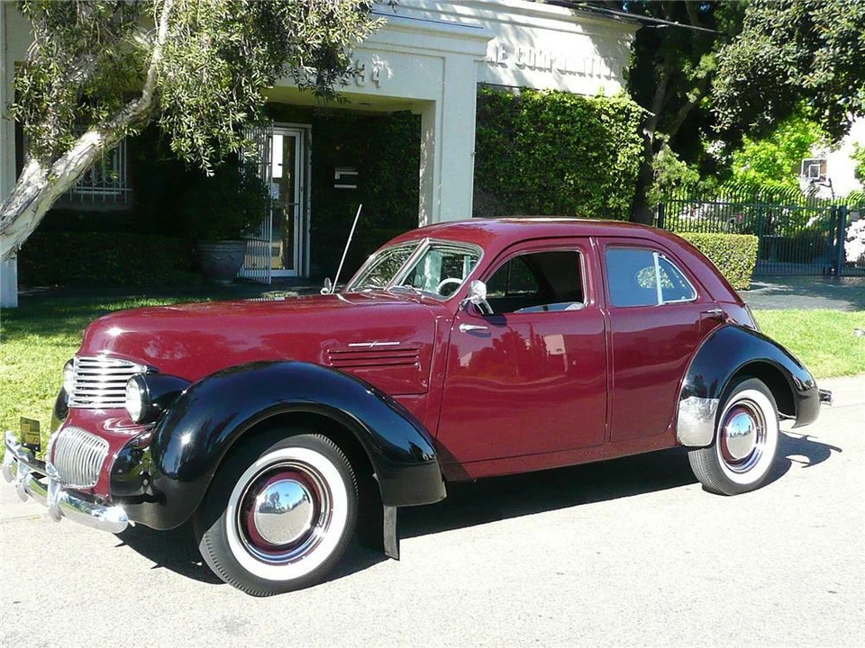 1940 Graham - Image 2 of 3
