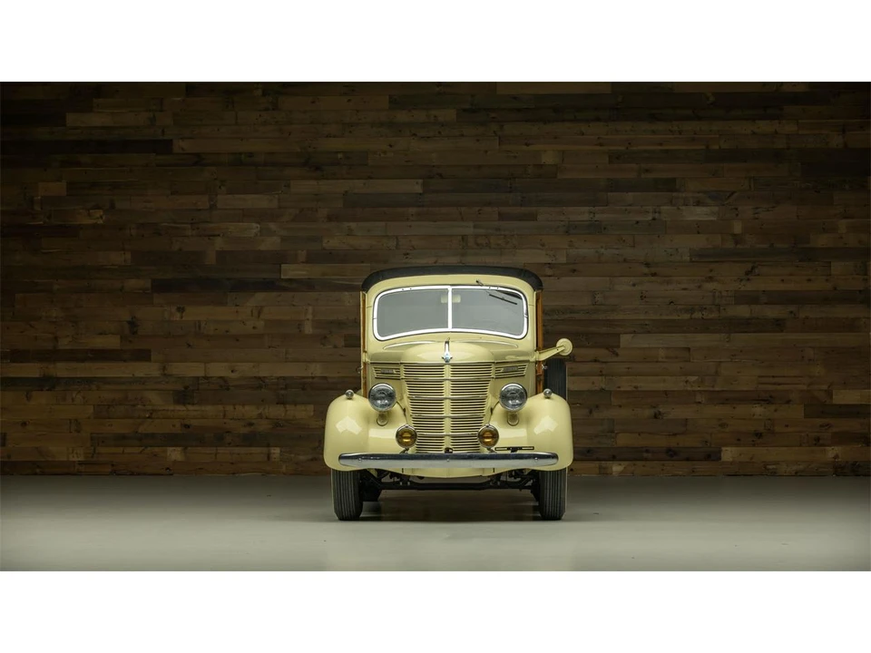 1940 International - Image 3 of 4
