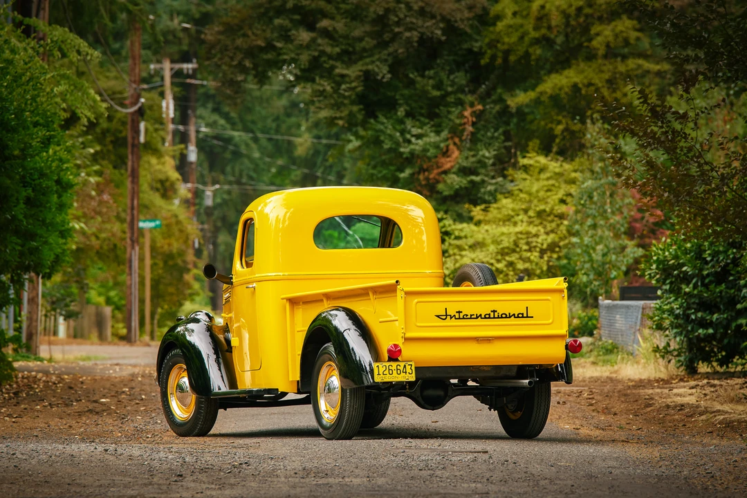 1940 International Harvester Pickup - Image 5 of 31