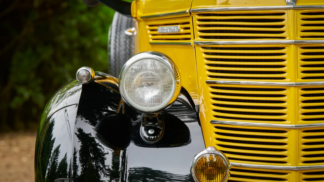 1940 International Harvester Pickup - Image 17 of 31