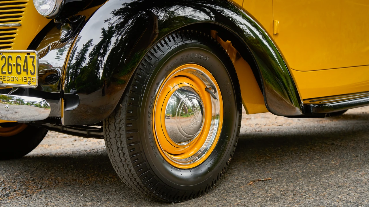 1940 International Harvester Pickup - Image 24 of 31