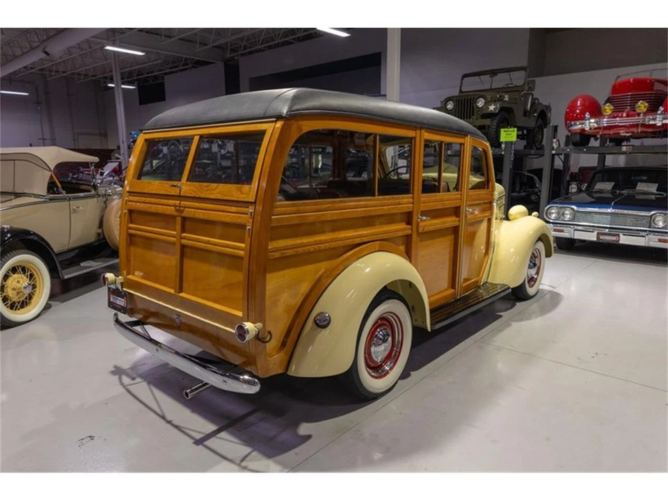 1940 International - Image 17 of 31