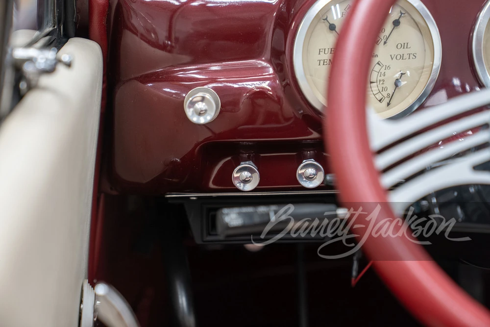 1940 Lincoln Continental 1st Gen - Image 15 of 31