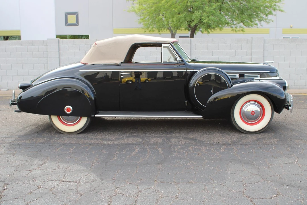 1940 LaSalle Series 50 - Image 2 of 31