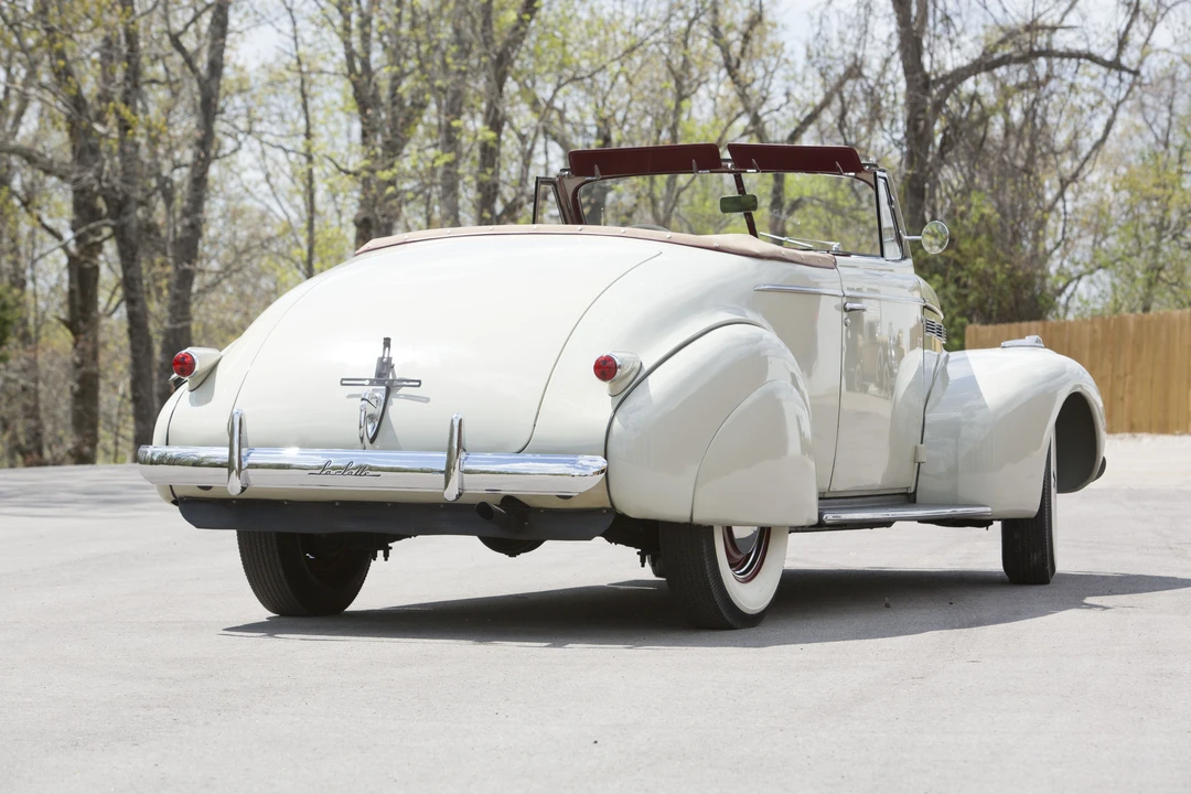 1940 LaSalle Series 50 - Image 3 of 31