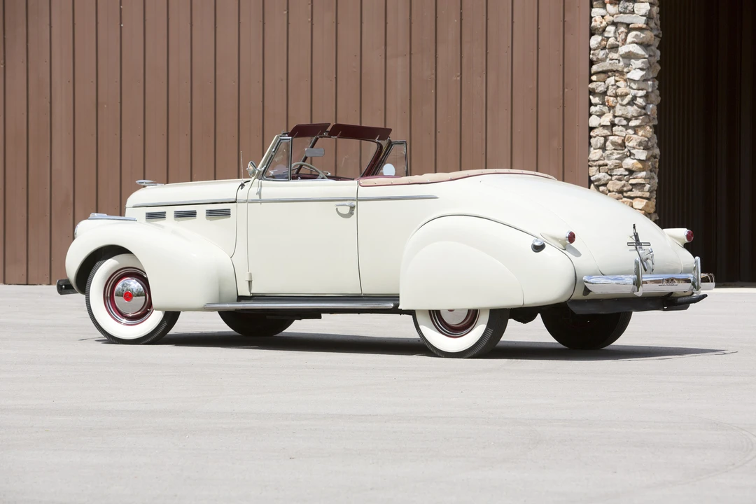1940 LaSalle Series 50 - Image 4 of 31