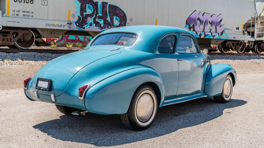 1940 LaSalle Series 50 - Image 3 of 31