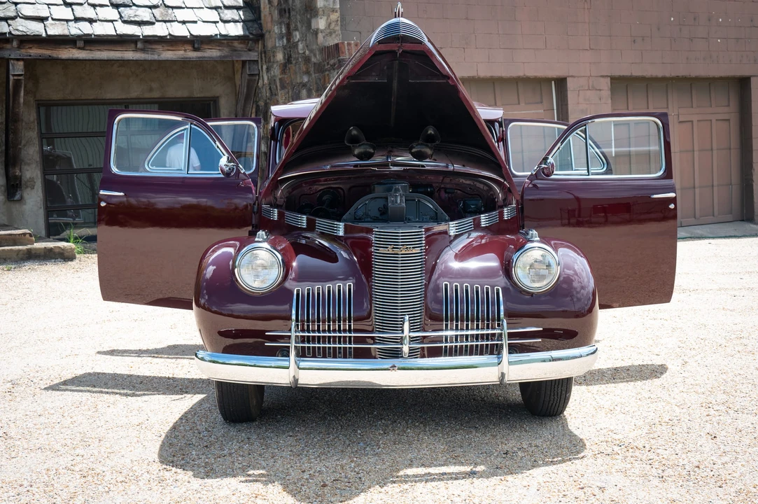 1940 LaSalle Series 50 - Image 11 of 31
