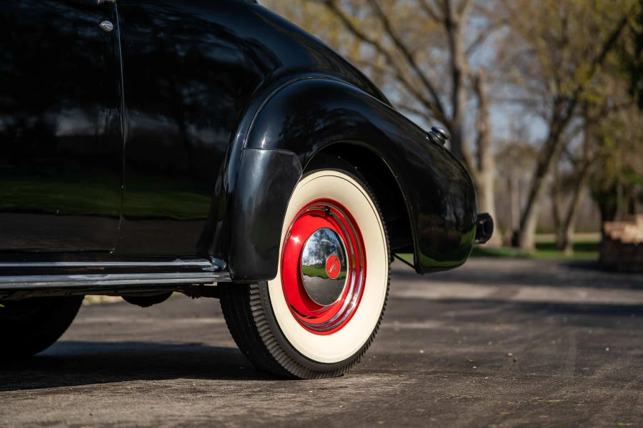 1940 LaSalle Series 50 - Image 7 of 28