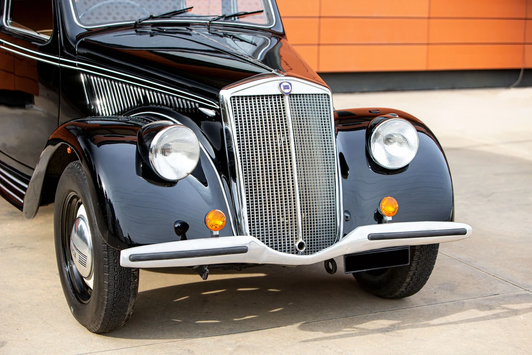 1940 Lancia - Image 14 of 31