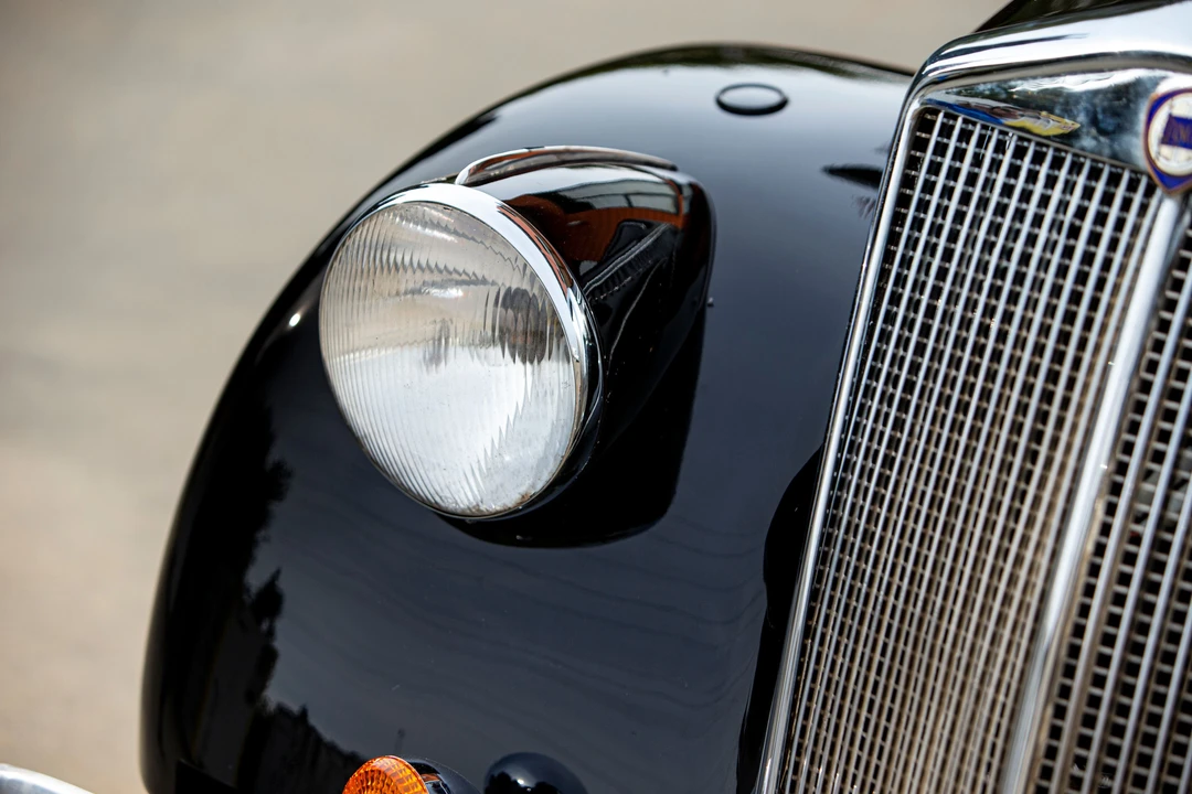 1940 Lancia - Image 10 of 31