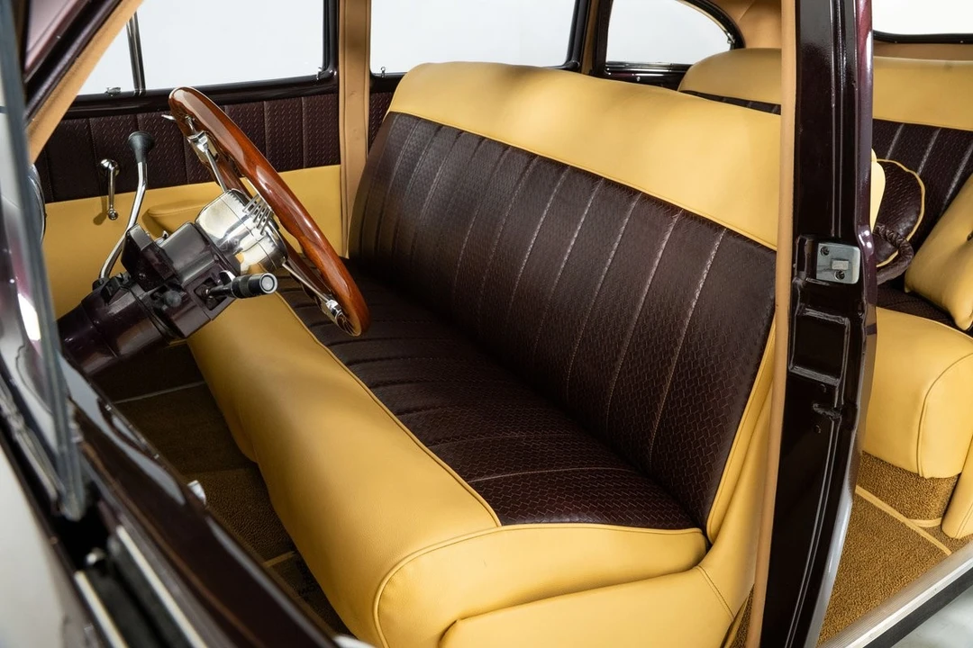 1940 Lincoln Zephyr - Image 16 of 31