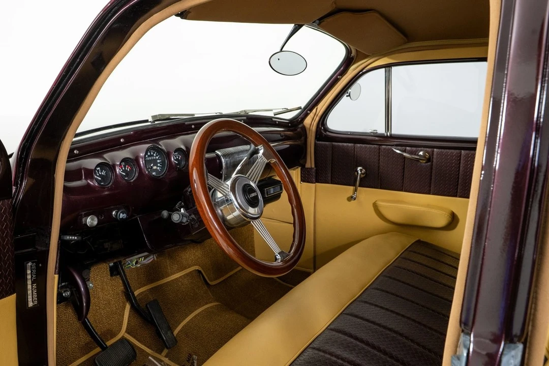 1940 Lincoln Zephyr - Image 14 of 31