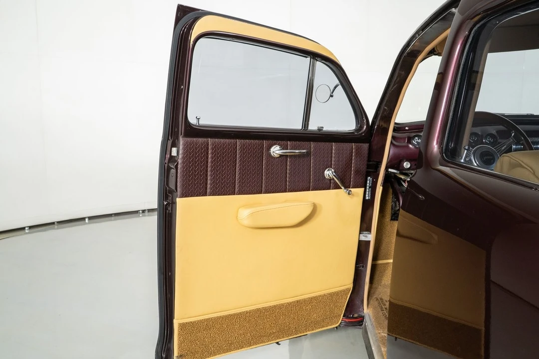 1940 Lincoln Zephyr - Image 12 of 31